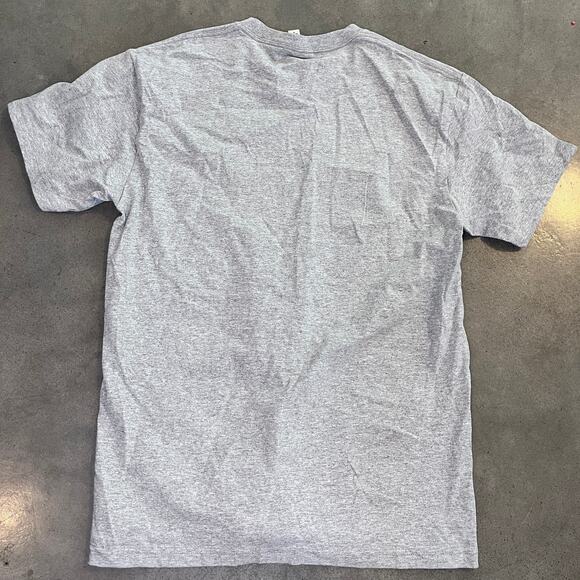 Softball Mom gray cotton Tshirt red embroidery sports tee womens Medium athletic - Picture 4 of 4